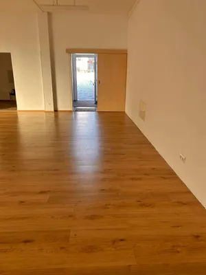 3-Zimmer-Gewerbeimmobilie mieten in Vöcklabruck – 96 m², € 8 – Bild 3 von 6