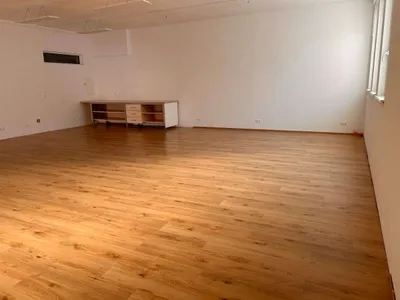 3-Zimmer-Gewerbeimmobilie mieten in Vöcklabruck – 96 m², € 8 – Bild 2 von 6