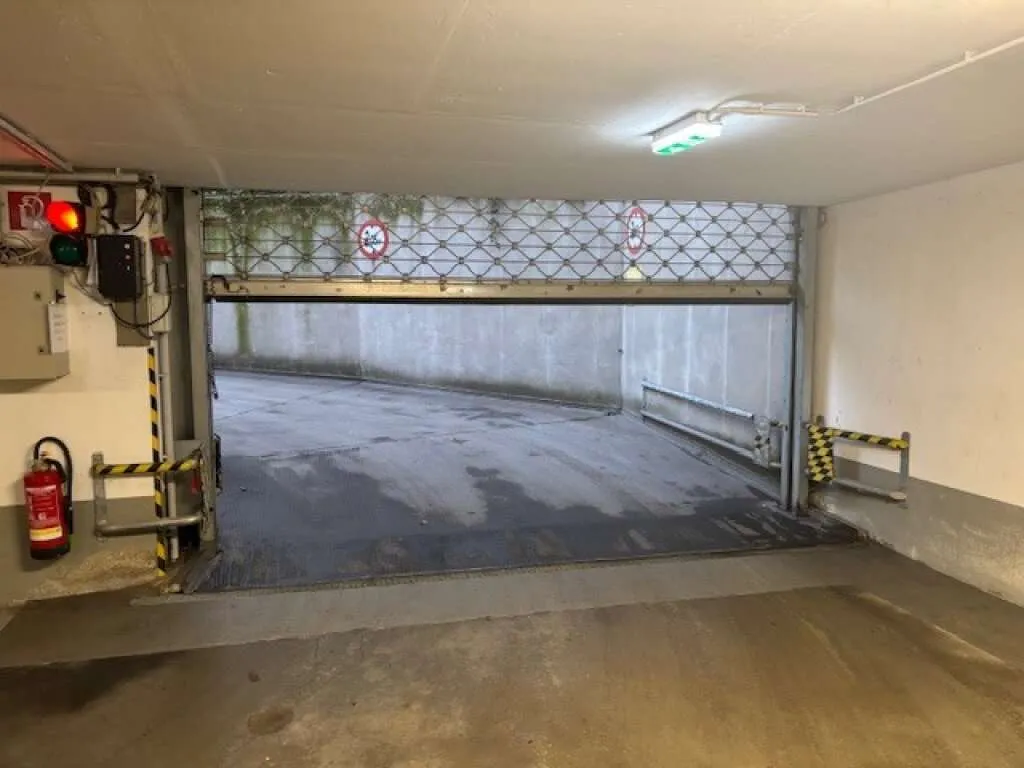 Garagenplatz in Botschaftsviertel! - Ansicht 3