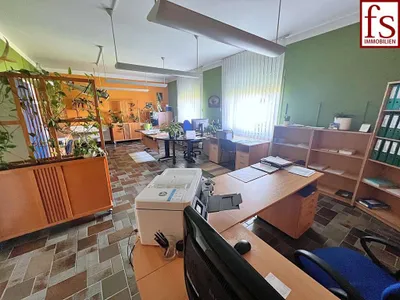 Haus kaufen in Wels-Land – 406 m², € 649.000 – Bild 28 von 37