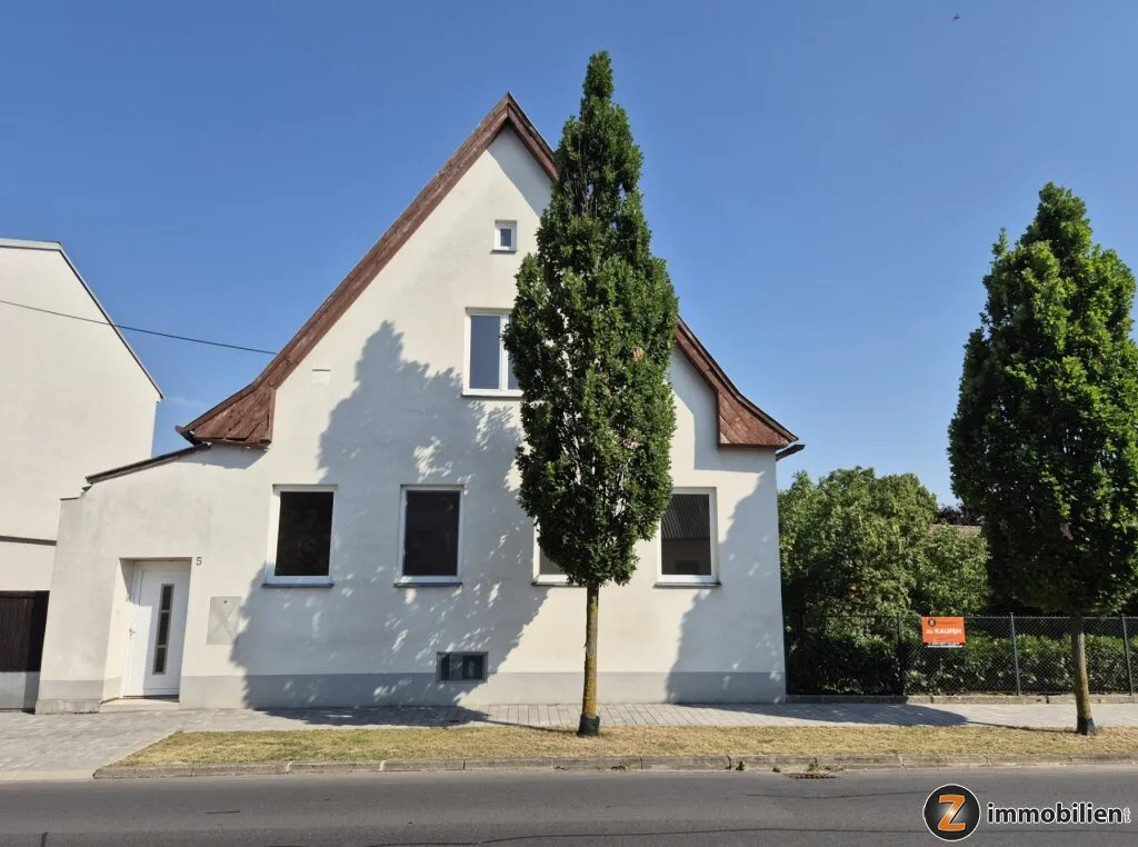 Lackenbach: Geräumiges Landhaus mit großem Grundstück, Lackenbach