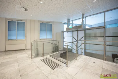 7-Zimmer-Gewerbeimmobilie mieten in Graz – 335 m², € 3.300 – Bild 6 von 46