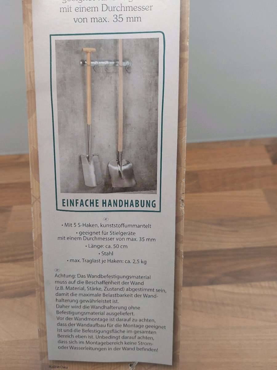 Besen- und Gertehalterung / Gartenwerkzeug-Aufbewahrung / Gartengerte,   3,- (1220 Wien) - willhaben