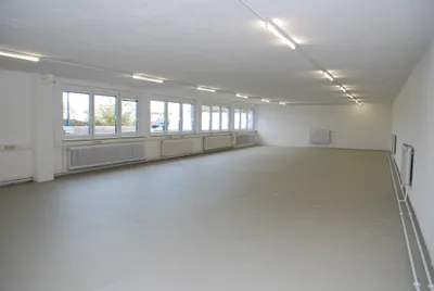 Gewerbeimmobilie mieten in Salzburg Stadt – 390 m², € 7 – Bild 2 von 7