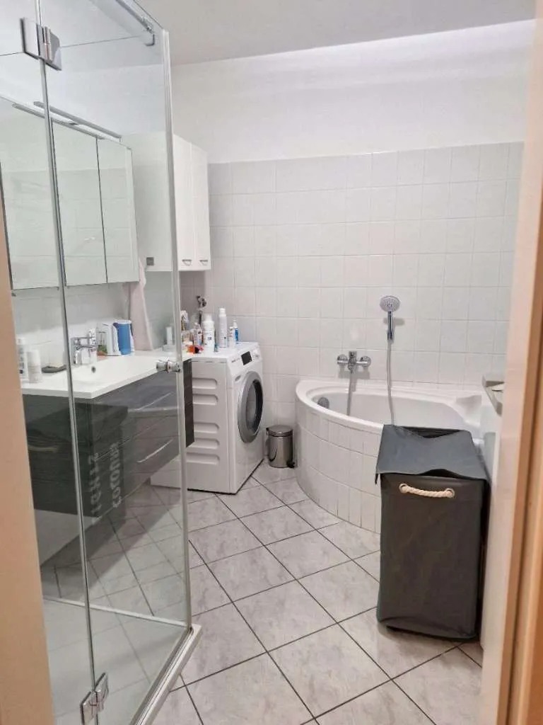 Schöne, helle, grosse 3-Zimmer Wohnung im Zentrum - Ansicht 3