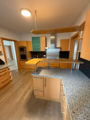 5-Zimmer-Wohnung mieten in Wien – 125 m², € 2.249 – Bild 2 von 5
