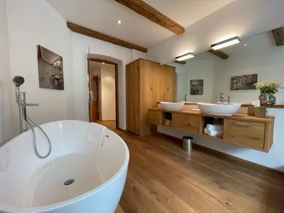 5-Zimmer-Wohnung kaufen in Kitzbühel – 238 m², € 2.660.000 – Bild 8 von 11