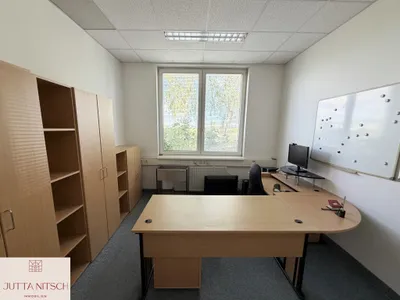 25-Zimmer-Immobilie mieten in Baden – 1 363 m², € 19.410 – Bild 8 von 17