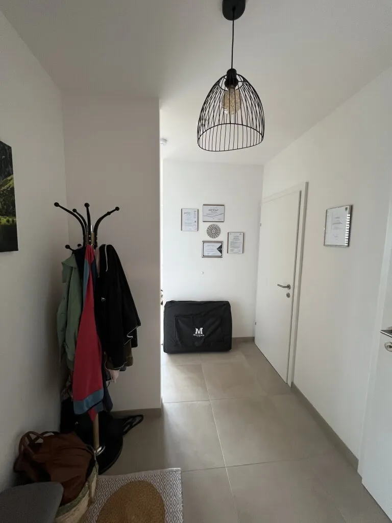 PERFEKTE 2-ZIMMER WOHNUNG IN KIRCHSCHLAG - Ansicht 3