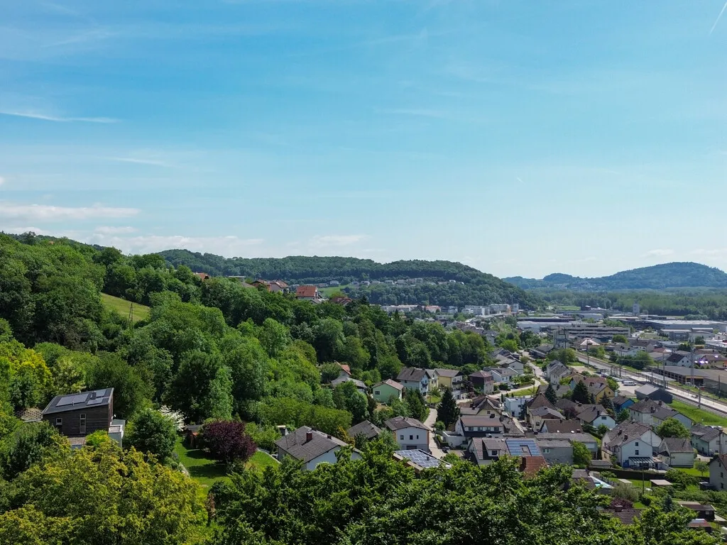 Attraktives Entwicklungsgrundstück mit Panoramablick in Steyregg ca. 1293 m² – pohled 3