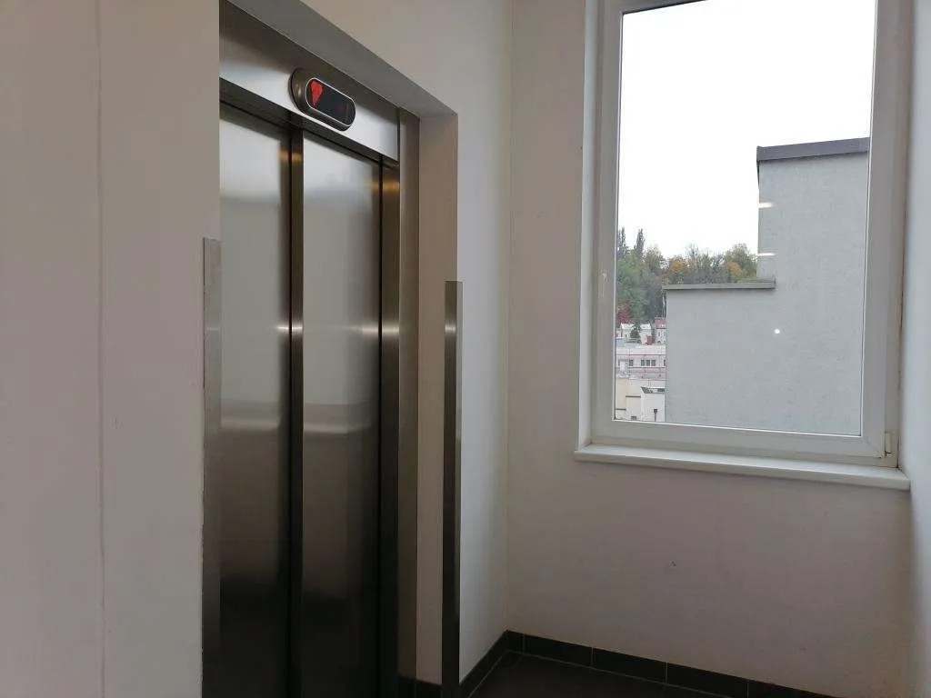 Moderne Wohnung mit Altstadtblick im Zentrum von Steyr! - Widok 3
