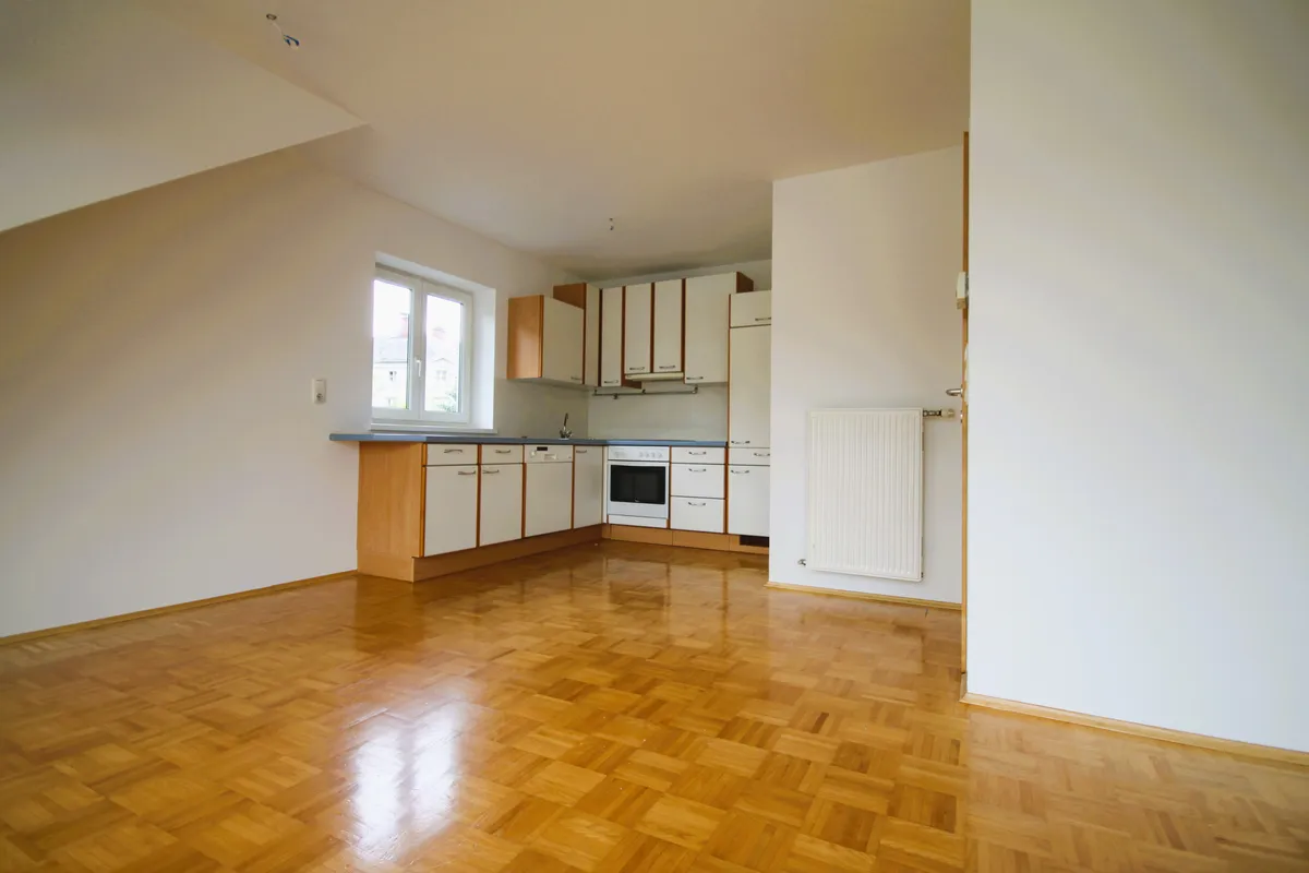 Schöne Wohnung mit großer Terrasse - Ansicht 3