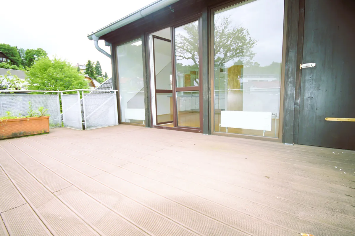 Schöne Wohnung mit großer Terrasse - Ansicht 2
