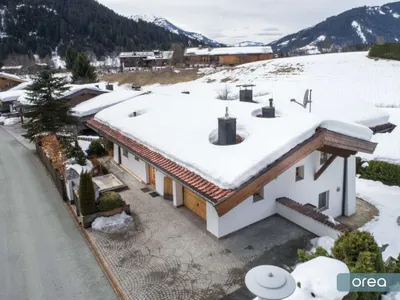 5-Zimmer-Haus mieten in Kitzbühel – 190 m², € 5.940 – Bild 3 von 24