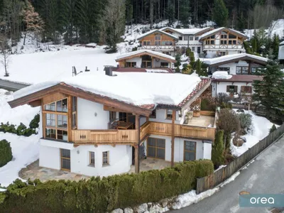 5-Zimmer-Haus mieten in Kitzbühel – 190 m², € 5.940 – Bild 2 von 24