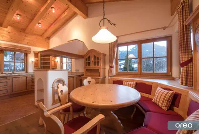5-Zimmer-Haus mieten in Kitzbühel – 190 m², € 5.940 – Bild 8 von 24