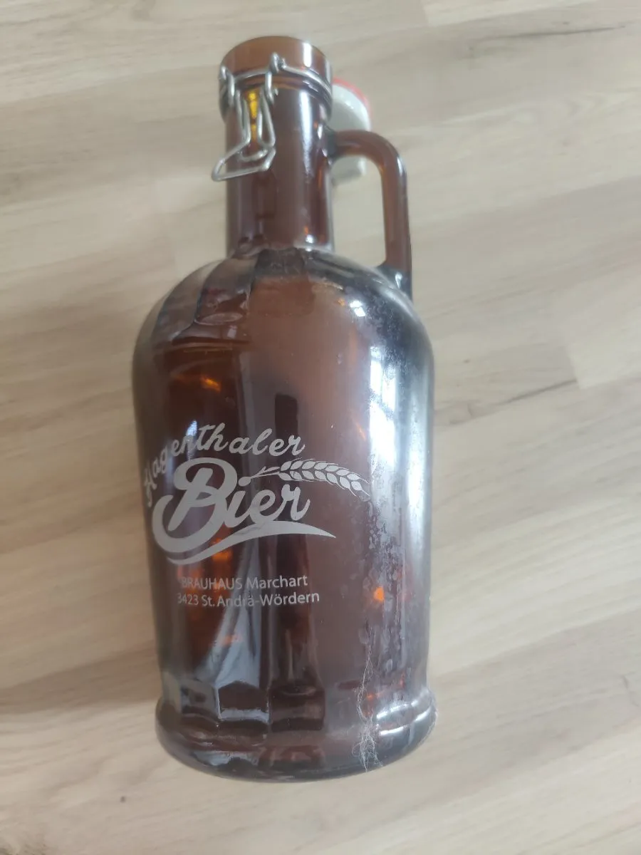 Große Bierflasche mit Bügelverschluss (2 Liter), € 8,- (3423 St. Andrä-Wördern)