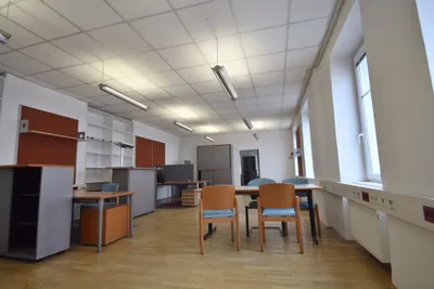 Gewerbeimmobilie mieten in Linz – 212 m², € 1.968