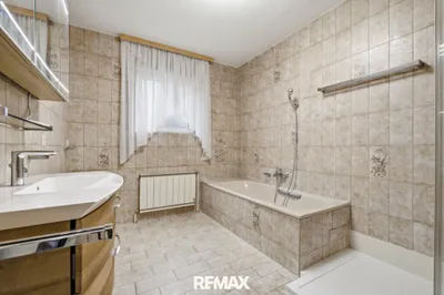 8-Zimmer-Haus kaufen in Linz Land – 248 m², € 650.000 – Bild 9 von 30