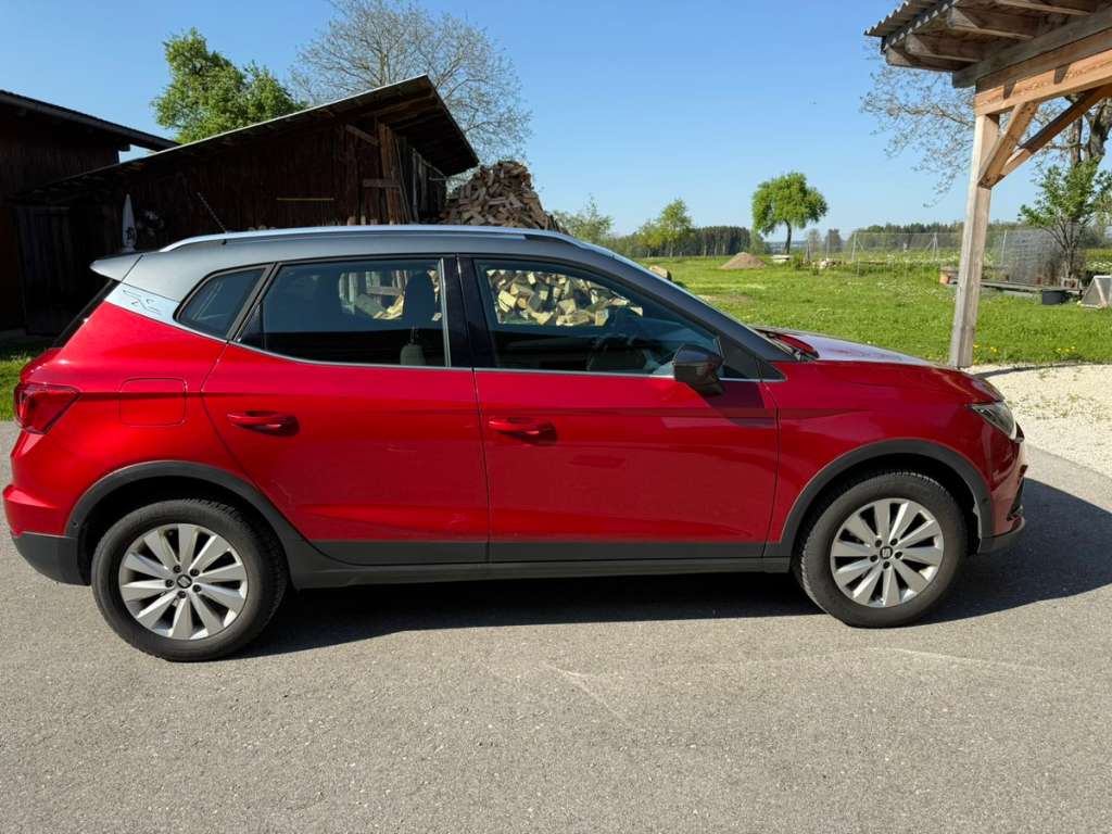 Seat Arona 1.0 TSI Xcellence SUV / Geländewagen