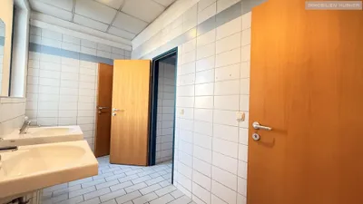 9-Zimmer-Gewerbeimmobilie mieten in Wien – 607 m², € 8.741 – Bild 15 von 29