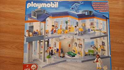 Playmobil 4404 Klinik,Krankenhaus 3925 Krankenwagen+ store viel Zubehör