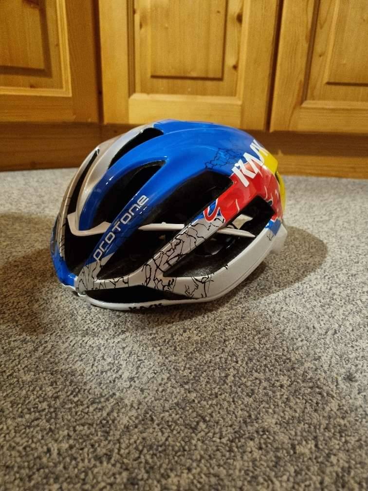 Kask Fahrradhelm Red Bull,  65,- (6314 Grafenweg) - willhaben