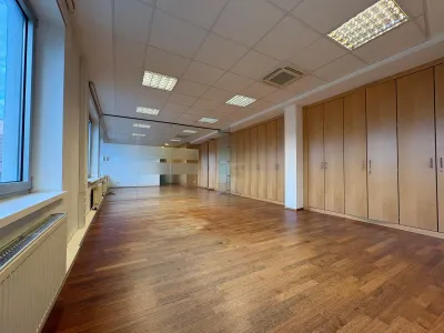 8-Zimmer-Wohnung kaufen in Wien – 346 m², € 890.000 – Bild 7 von 12