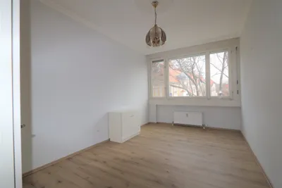 3-Zimmer-Wohnung mieten in Baden – 75 m², € 990 – Bild 7 von 11