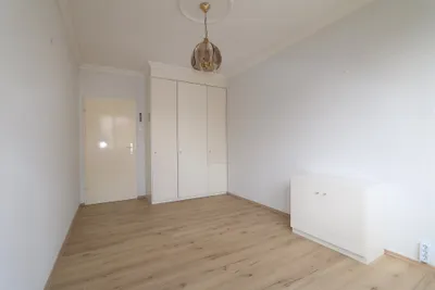 3-Zimmer-Wohnung mieten in Baden – 75 m², € 990 – Bild 8 von 11