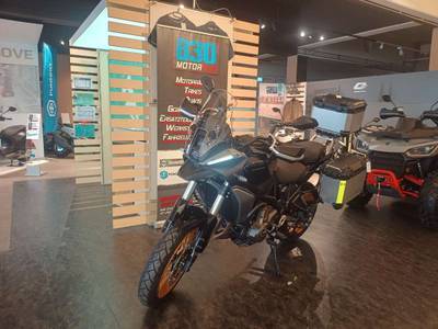 QJ Motor SRT 700 SX inkl. Adventurepaket