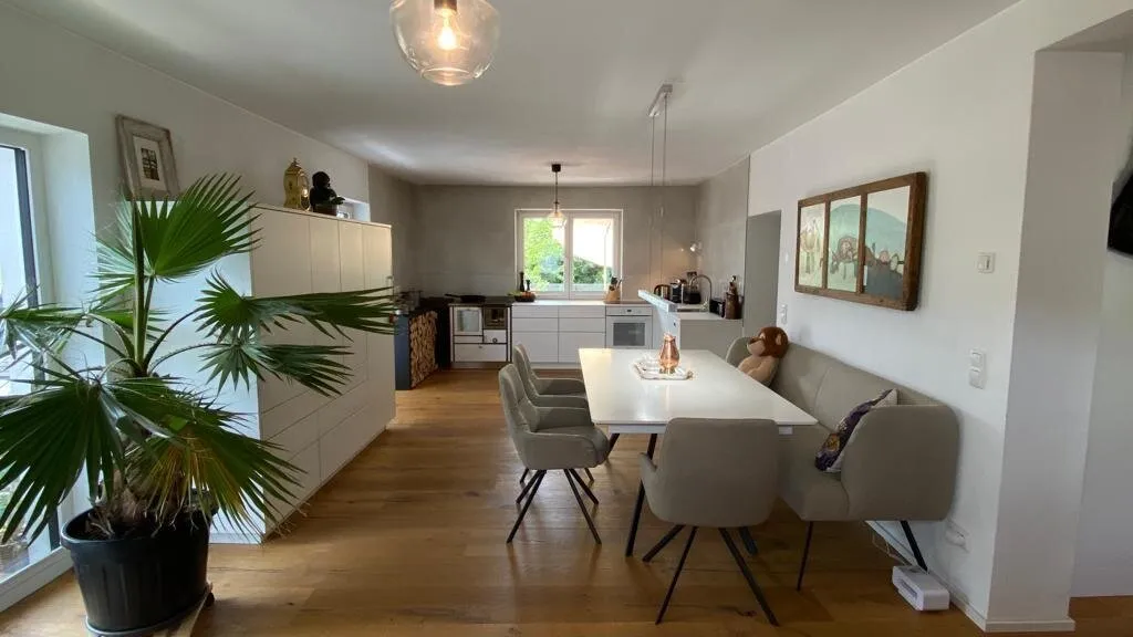 Haus in sonniger Lage mit 2 eigenständigen Wohnungen in St. Veit im Pongau! - Ansicht 3