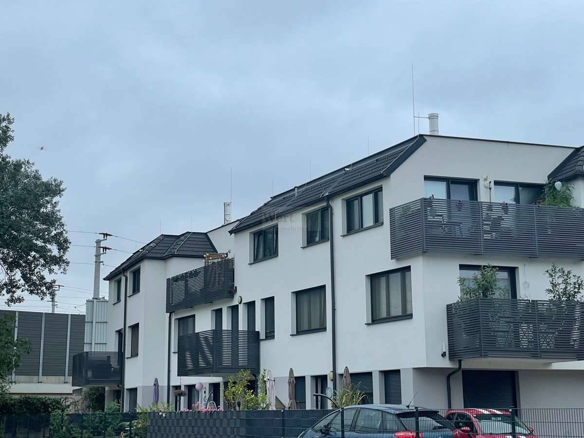 Helle, moderne 3 Zimmer Wohnung inkl. PV-Anlage zu vermieten! - Widok 3