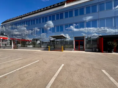 Gewerbeimmobilie mieten in Mödling – 374 m², € 4.800 – Bild 1 von 9
