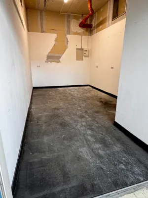 Gewerbeimmobilie mieten in Mödling – 374 m², € 4.800 – Bild 9 von 9
