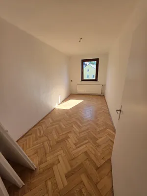 6-Zimmer-Wohnung mieten in Perg – 120 m², € 1.100 – Bild 19 von 21