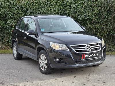 VW Tiguan 2,0 TDI // ALLRAD // PARK-ASSIST // PICK...