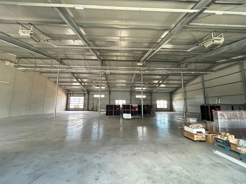 Moderne Lagerhalle | ca. 900 m² | LKW-Rampe & Rolltore | A2-Nähe Kottingbrunn - Ansicht 3
