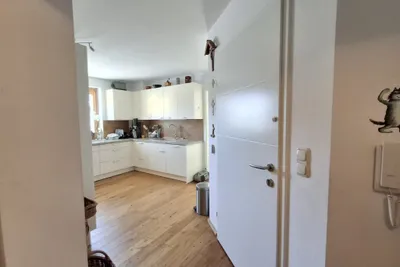 2-Zimmer-Wohnung kaufen in Gmunden – 75 m², € 185.000 – Bild 2 von 15