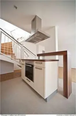 Traumhafte DG-Wohnung in 1210 Wien: 3 Zimmer, 3 Terrassen, modern und zentral! – Bild 3