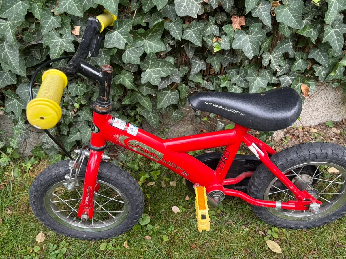 welcher sattel für mountainbike LERWAY Fahrradsattel Herren Gel, MTB Bequem Herren Damen, Wasserdicht sättel Weich Fahrradsitz Cityradsättel mit Fahrradsattel überzug und Schraubenschlüssel Sport & Freizeit Category:E Bike City / Urban_JD TR25AL Dia. 31.8 mm  Rise: 25 mm  640 mm The Adventures of Batman Color:Matt Olive Green