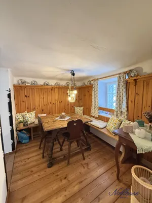 9-Zimmer-Haus mieten in Neunkirchen – 430 m², € 2.200 – Bild 5 von 39
