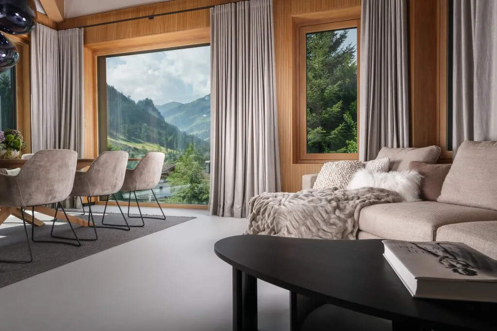 Exklusives Design-Chalet in privilegierter Ruhelage von Kirchberg in Tirol - View 3