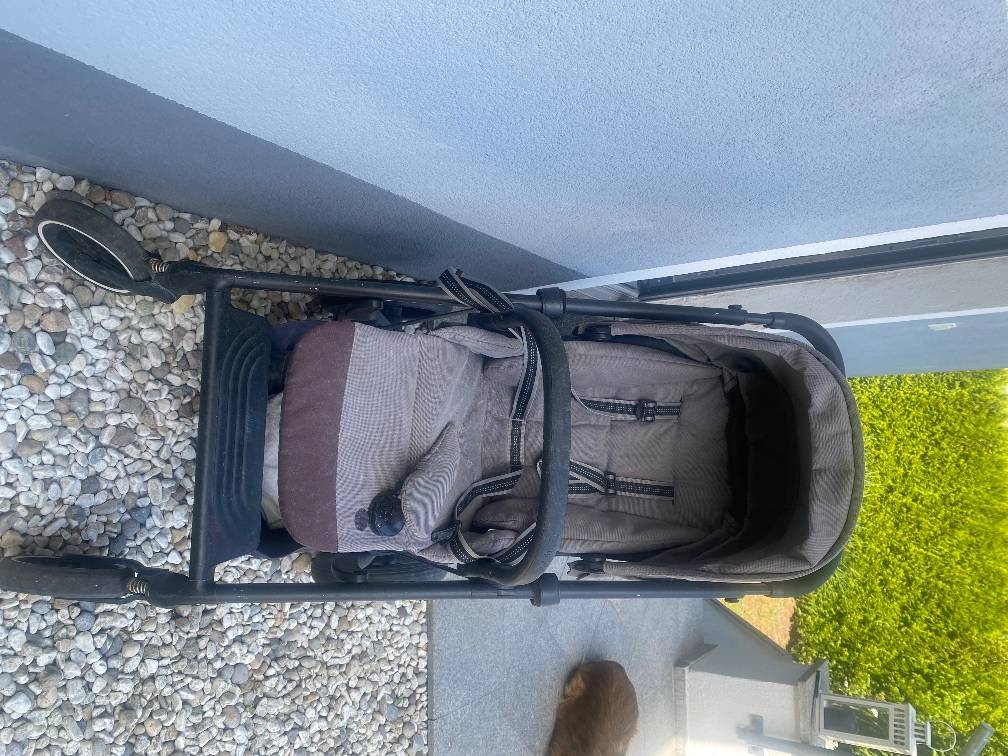 Kinderwagen zu verschenken,  0,- (9063 Klagenfurt) - willhaben