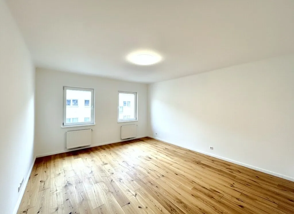 Modernes Design trifft zentrale Lage: Lichtdurchflutete 2-Zimmer-Wohnung im Herzen des 5. Bezirks - Widok 2