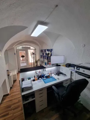 Gewerbeimmobilie mieten in Innsbruck-Land – 13 m², € 300 – Bild 3 von 9