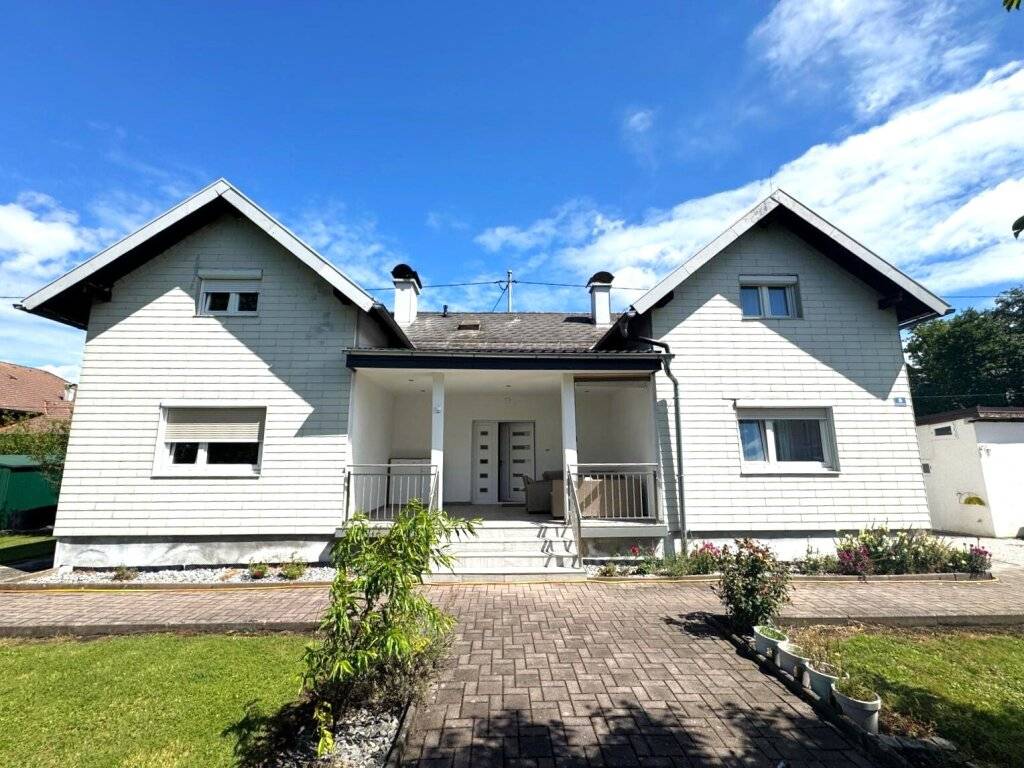 Neuer Preis! Sanierungsbedürftiges Haus mit Garten und Erweiterungsmöglichkeit - Ansicht 3