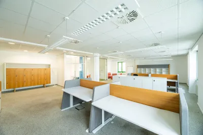 1-Zimmer-Gewerbeimmobilie mieten in Wien – 121 m², € 1.577 – Bild 2 von 6