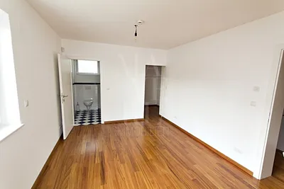7-Zimmer-Haus mieten in Wien – 210 m², € 4.400 – Bild 17 von 22
