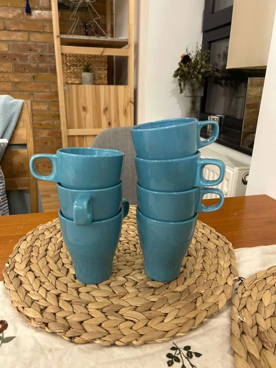 Blaue Tassen von Ikea, € 0,- (9020 Klagenfurt)
